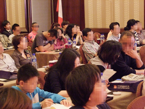 到场嘉宾们对加拿大亲睐有加，现场讨论起对加拿大投资移民的信任与喜爱